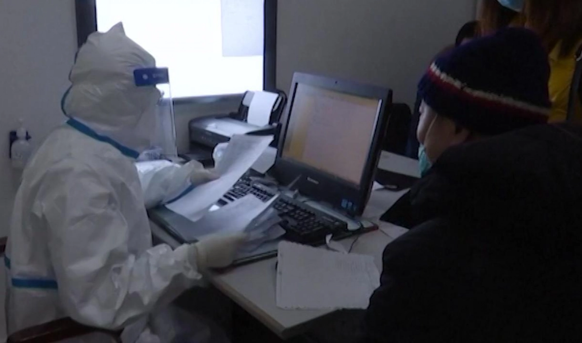 В Китае замедлился рост числа погибших от коронавируса - tvspb.ru