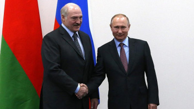 Путин и Лукашенко покатались на лыжах в Сочи