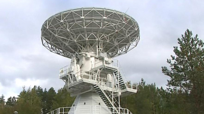 Почему телескопы красят в белый цвет и какие сигналы приходят из глубин вселенной