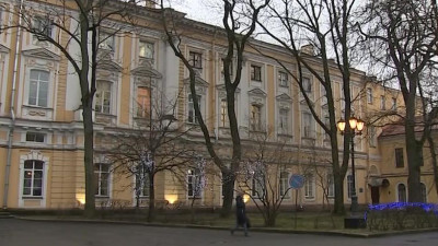 Все вузы Петербурга перевели на дистанционное обучение