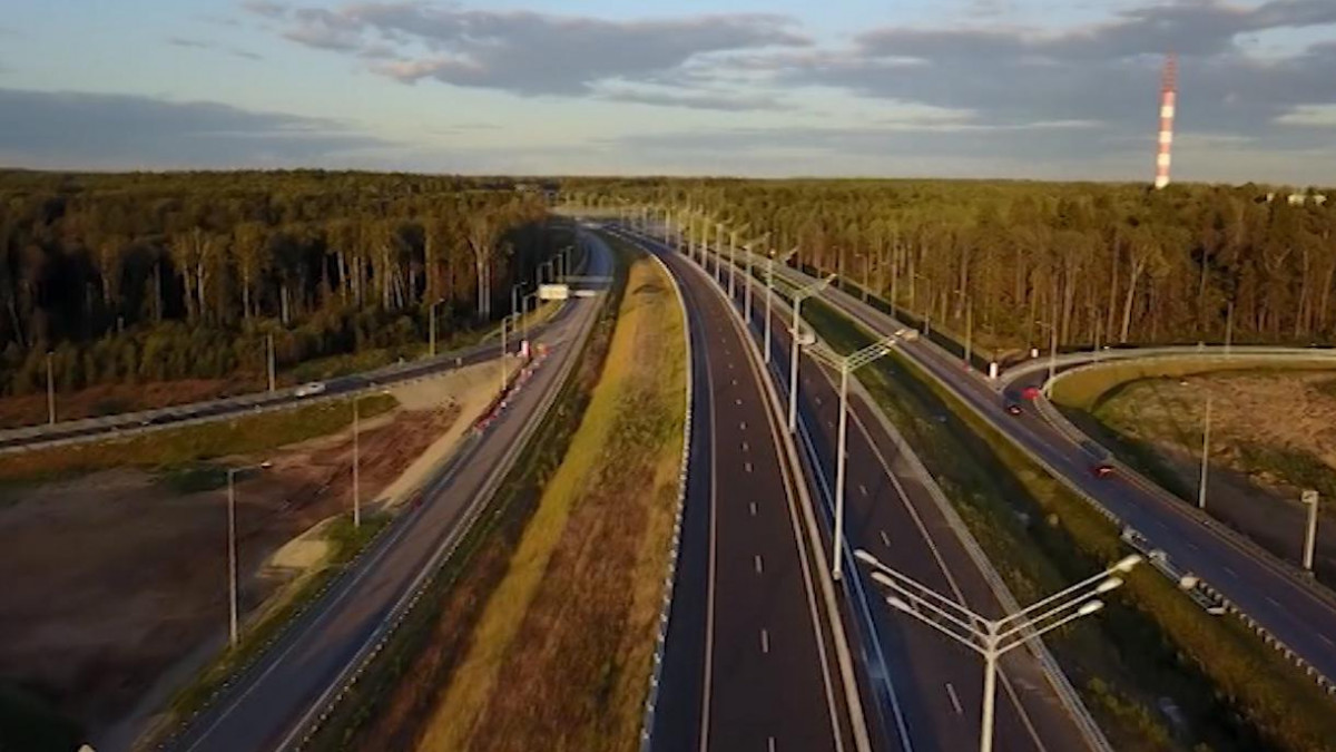 Трасса москва петербург. М11. Автодор Санкт-Петербург. Автодор дорожное освещение трасса Санкт Петербург Приозерск. Трасса Москва Петербург 2010.