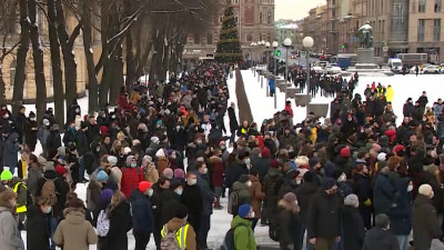 Несанкционированная акция в Петербурге. Хронология пяти часов протеста