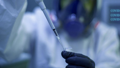 Аналитик: Фармацевты при разработке вакцины преследовали в том числе коммерческие цели