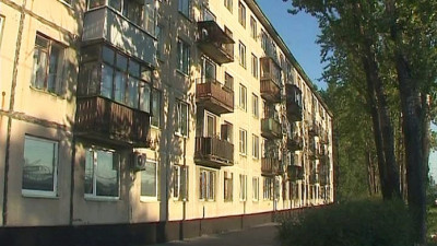 В Петербурге высоту районов с «хрущевками» ограничили восемью этажами