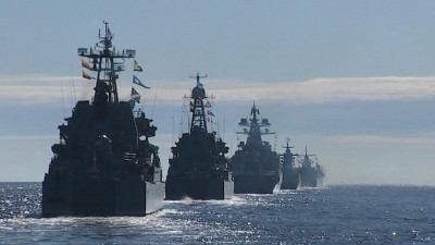 Оттачивая мастерство. Как Кронштадт и Петербург готовятся к Главному военно-морскому параду