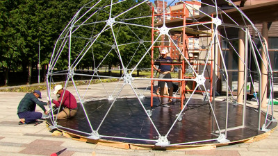 Первый в Петербурге прививочный шатер открывается в парке 300-летия