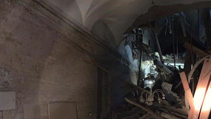 Сносят старые дома. Итмо обрушение корпуса. Завод красный треугольник фасад. Какой дом рухнул в санкт петербурге. Обрушение при демонтаже комплекса петербургский.