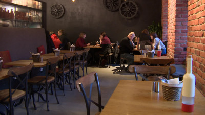 Общепит и объекты досуга Петербурга смогут работать по ночам с 18 марта