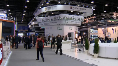 Гости Петербургского международного экономического форума собираются в «Экспофоруме»