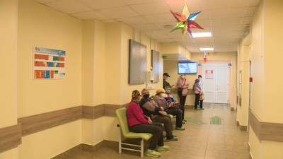 В петербургских поликлиниках появится отдельный вход для пациентов с ОРВИ и COVID