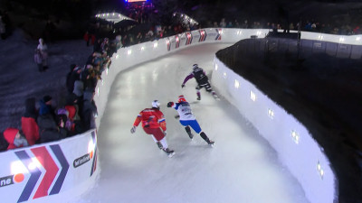 В Ленобласти прошел чемпионат мира по скоростному спуску на коньках