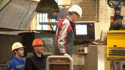 В Смольном назвали сферы с самыми высокими зарплатами