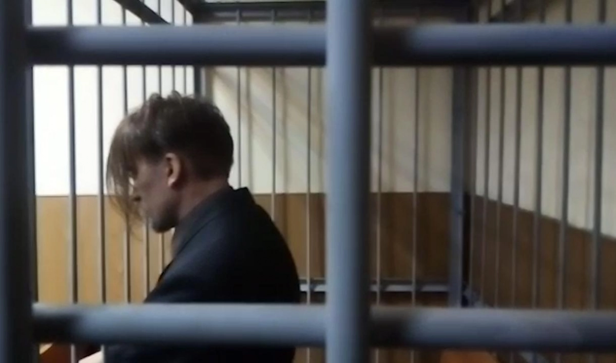 Андрею Бовту, обвиняемому в насилии над дочерью, продлили срок содержания в психбольнице - tvspb.ru