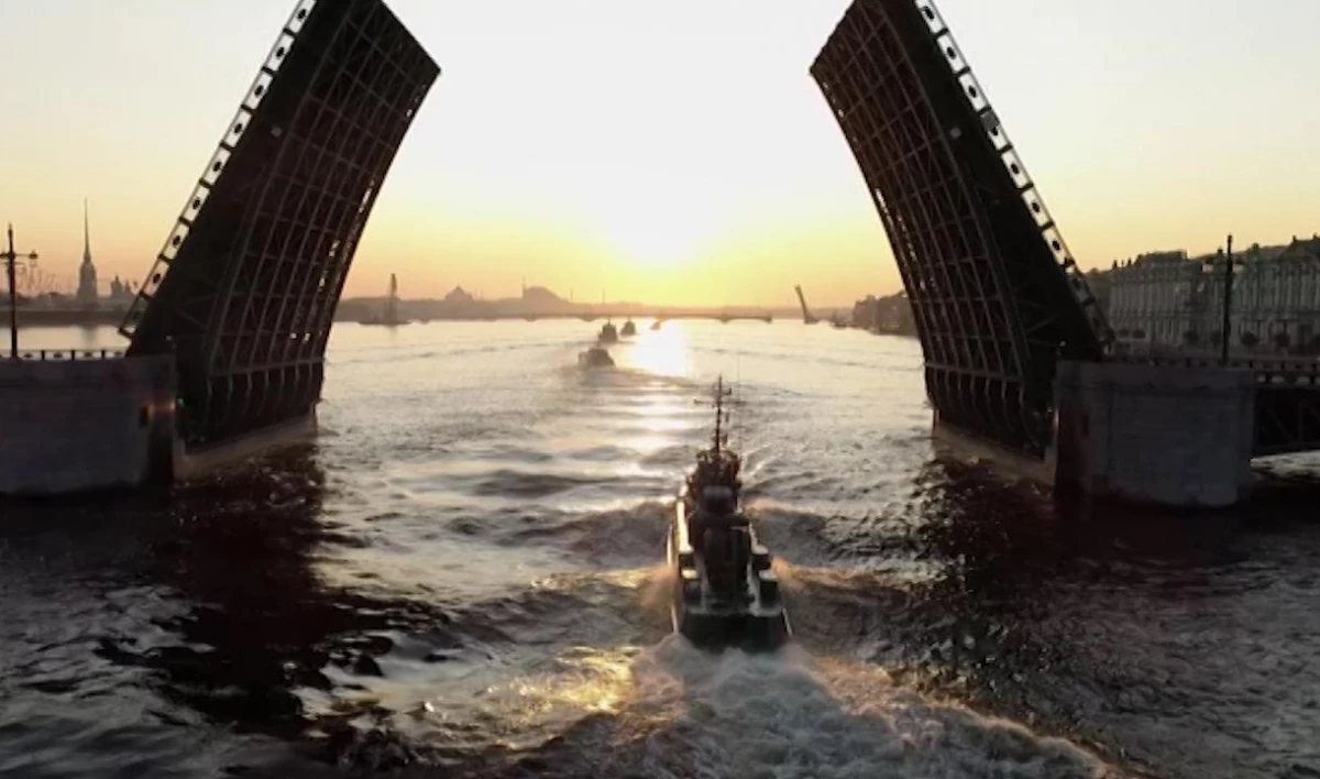 В преддверии дня ВМФ запустят новую водную экскурсию «Морской Петербург» - tvspb.ru