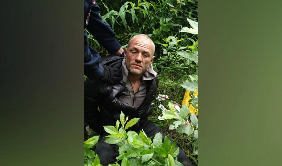 Полиция поймала мужчину, который до смерти изрезал пенсионерку в парке Александрино - tvspb.ru