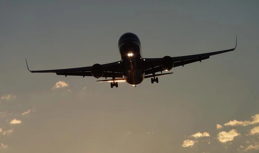 В Германии отвергли предположение о криминальных причинах поломки самолета Меркель - tvspb.ru