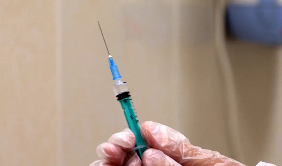 Минздрав опубликовал список противопоказаний к вакцинации от COVID-19 - tvspb.ru