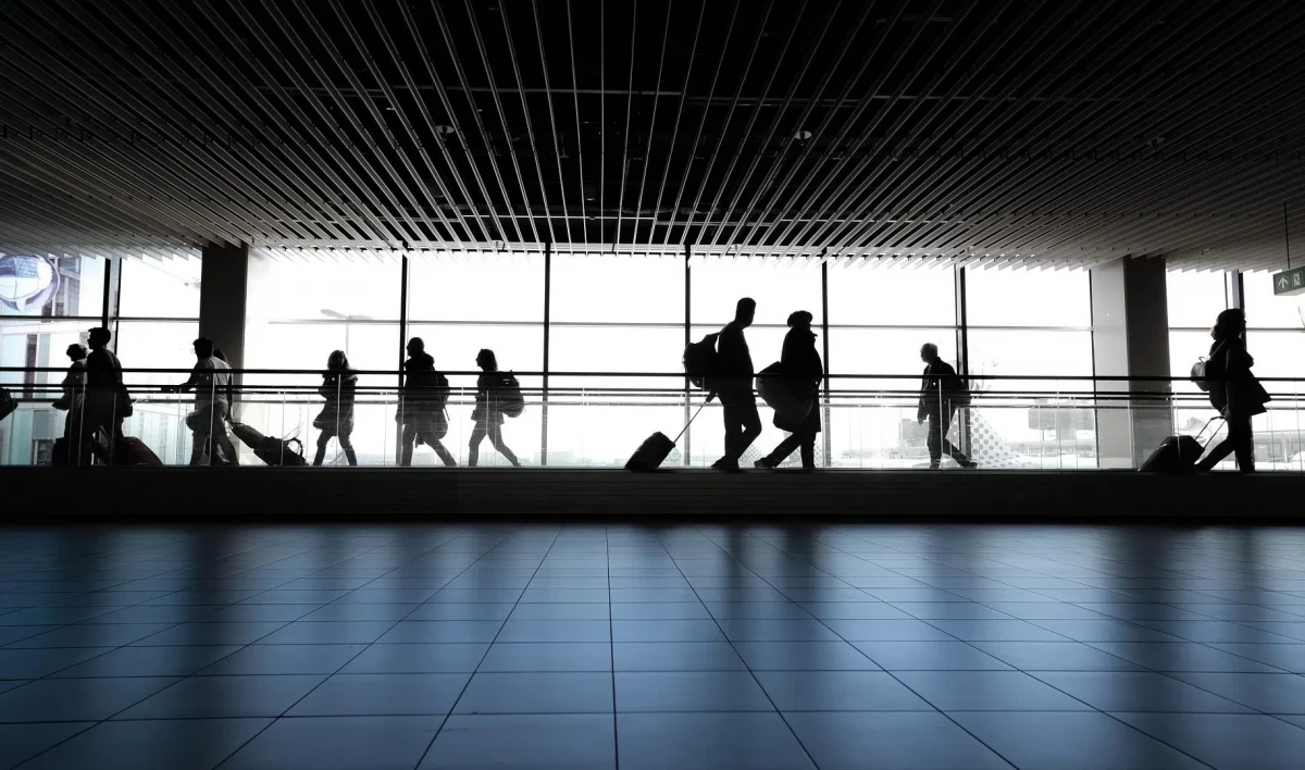 Болгария начнет принимать российских туристов без ПЦР-тестов с 1 мая - tvspb.ru