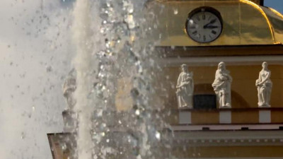 Такого зрелища город еще не видывал: 140 лет фонтану в Александровском саду