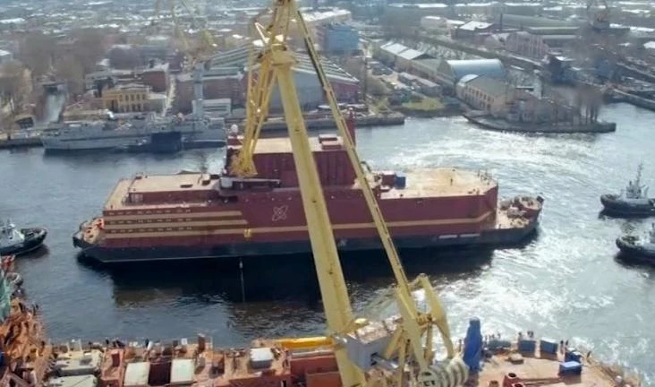 На плавучий энергоблок «Академик Ломоносов» начали загружать ядерное топливо - tvspb.ru