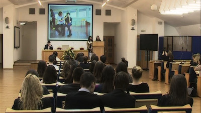 В музее «Вселенная воды» школьники показали презентации в формате science-слэм