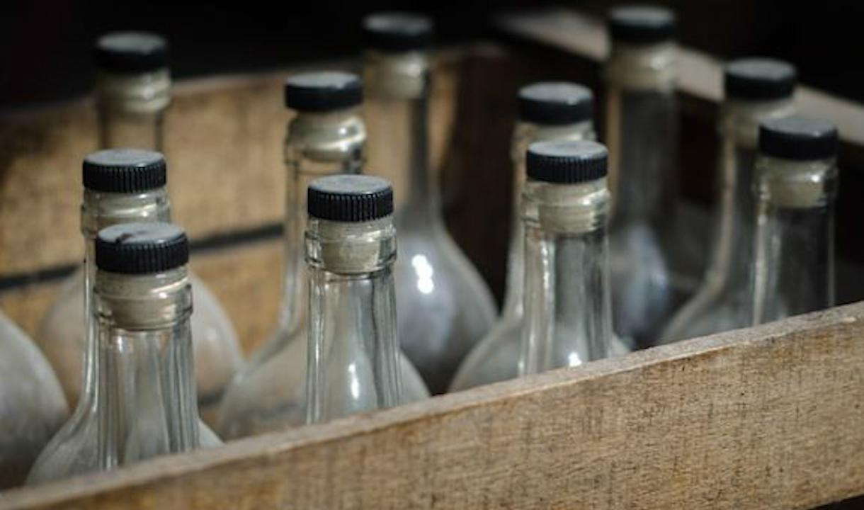 Петербуржца будут судить за незаконное изготовление алкоголя