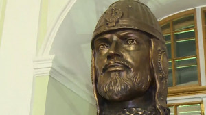 Особый день для православных петербуржцев: в Александро-Невской лавре отдают дань памяти небесному покровителю города