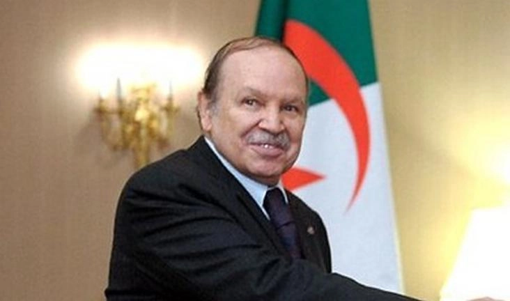 Президент Алжира объявил об уходе - tvspb.ru