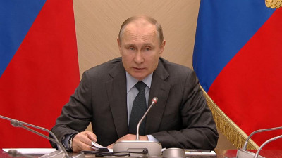 Путин: Нужно больше внимания уделять экологическим вопросам