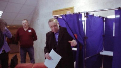 Полпред в СЗФО отдал голос на участке в Колпино