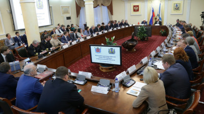 Полтавченко: Петербург хочет больше получать из Архангельска рыбы, ягод и грибов