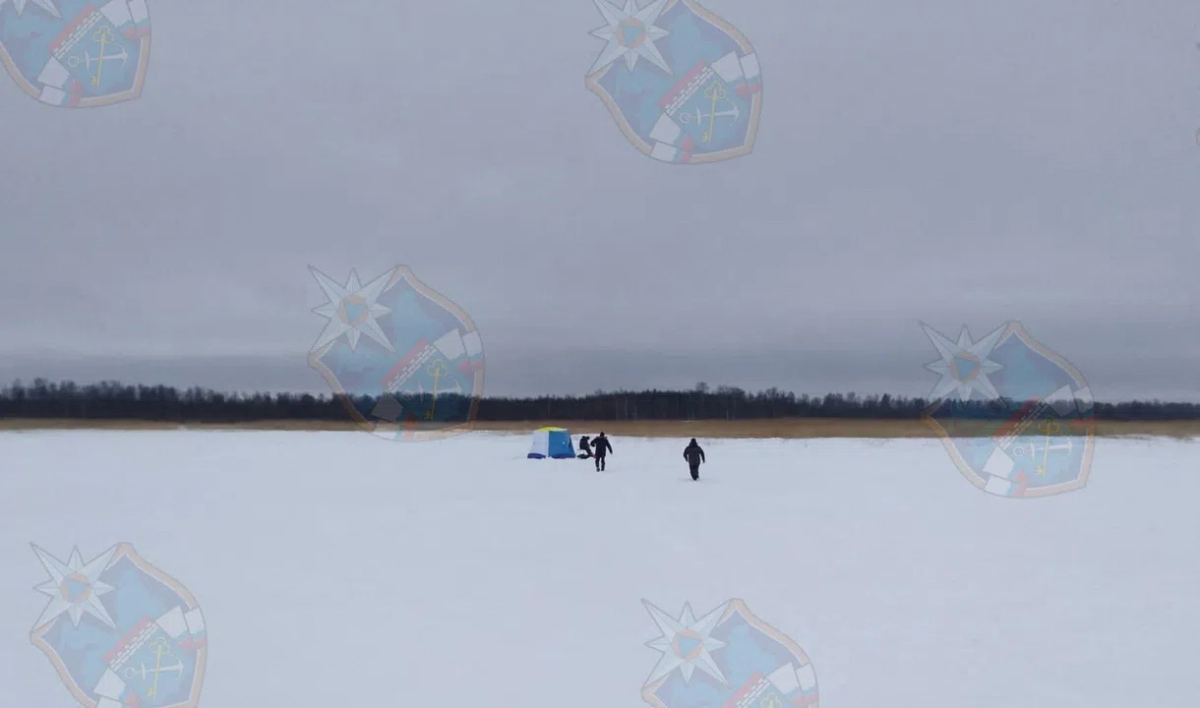 Трое потерявшихся рыбаков всю ночь пытались выйти на берег Ладожского озера - tvspb.ru