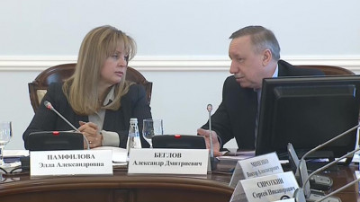 Александр Беглов принимает участие в заседании Совета председателей избиркомов