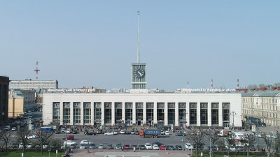 Спасатели в очередной раз продезинфицировали Финляндский вокзал в Петербурге