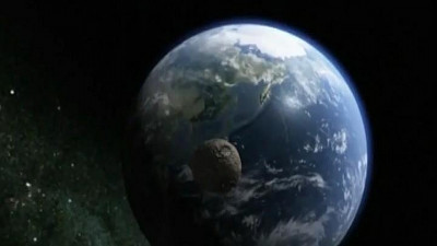 К Земле приблизился крупный астероид