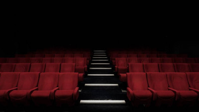 Минкультуры: Кинотеатральная отрасль в России потеряет порядка 15 млрд рублей из-за пандемии