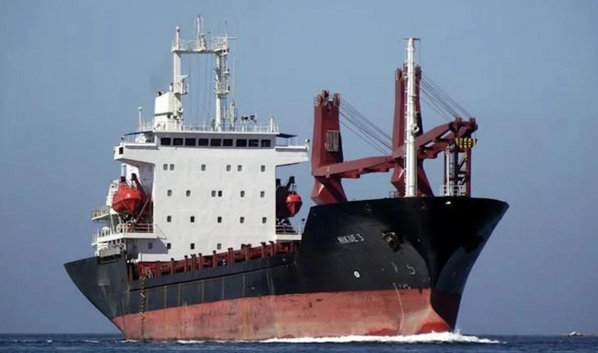 В МИДе сообщили, что не получали требований от пиратов, похитивших троих россиян в Гвинейском заливе - tvspb.ru