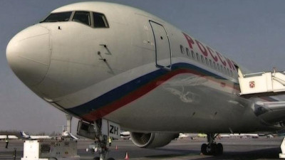 Петербург планирует приватизировать акции авиакомпании «Россия»