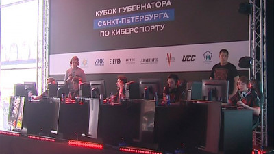 Участники Кубка губернатора по киберспорту сразились в Counter Strike