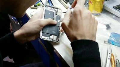 Блогер собрал последнюю модель iPhone своими руками