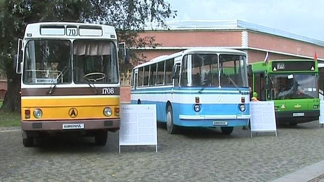 автобус 365 питертранспорт. пассажиравтотранс музей в санкт петербурге. музей автобусов в санкт-петербурге. пассажиравтотранс музей в санкт петербурге. волгабас 5270 санкт петербург.