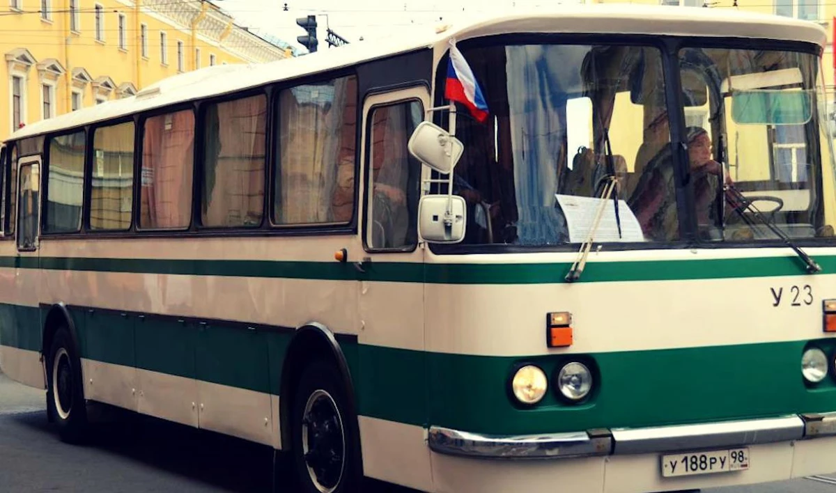 В Петербурге запустят экскурсионный ретро-автобус - tvspb.ru