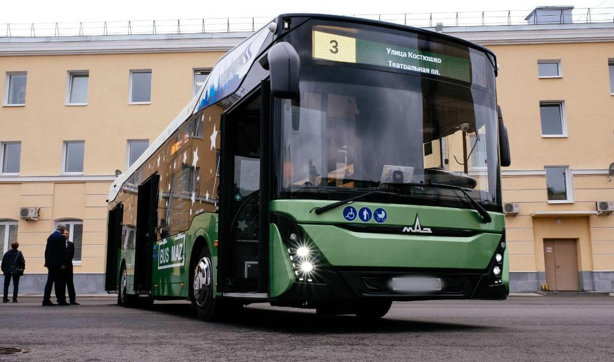 В Петербурге до конца года на маршруты выйдут более 200 современных автобусов