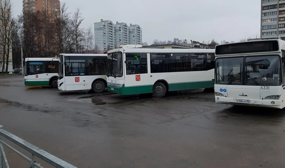 С 20 апреля на пяти автобусных маршрутах усилят движение - tvspb.ru