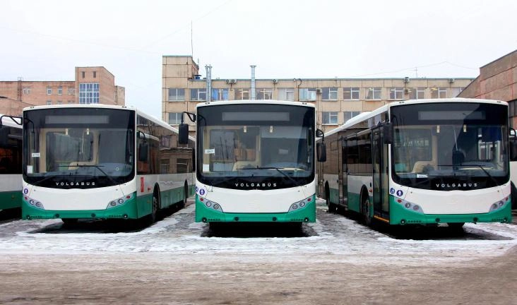 В новогодние праздники общественный транспорт Петербурга будет работать круглосуточно - tvspb.ru
