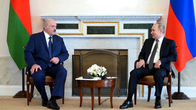 Завершились переговоры Владимира Путина и Александра Лукашенко в Константиновском дворце