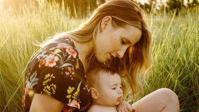 На охрану материнства и детства направят более трех триллионов рублей