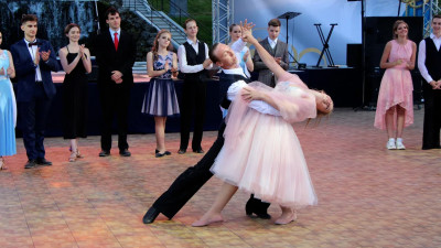 В Петербурге отменили «Бал медалистов»