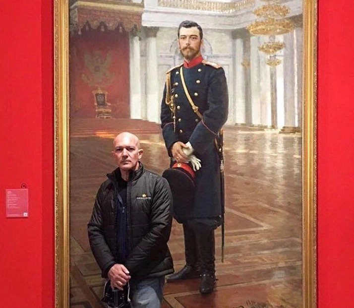 Антонио Бандерас сходил в Русский музей - tvspb.ru