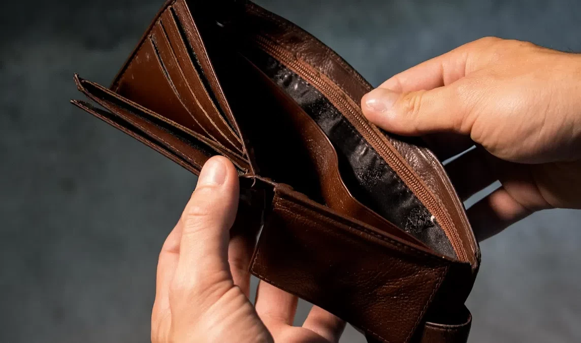 Сооснователя «Двух палочек» Евгения Кадомского признали банкротом - tvspb.ru